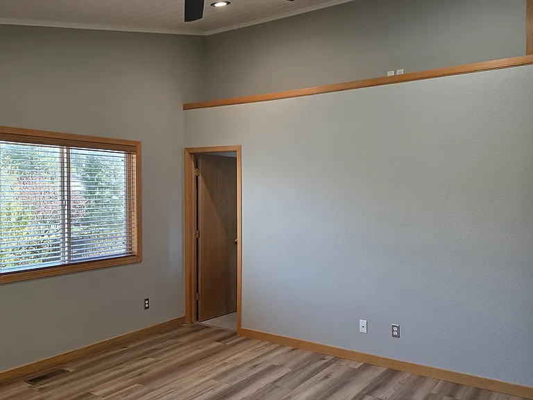 10231 Worchester Cir — Photo 38