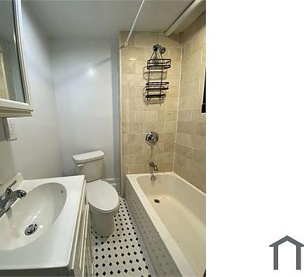 5th image of 52 William St Floor 1