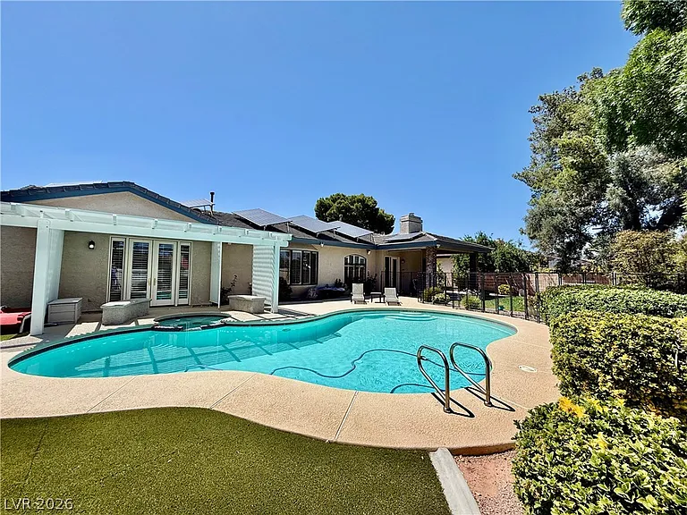 4738 Antelope Wells Dr — Photo 37