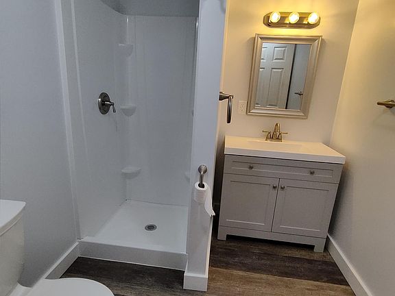 4th image of 5124 N 93rd St