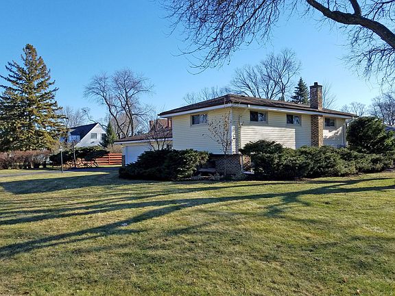 2nd image of 3333 Bellwood Ln