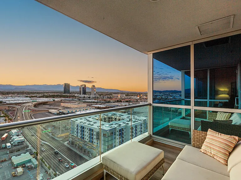 4525 Dean Martin Dr #1906 — Photo 57