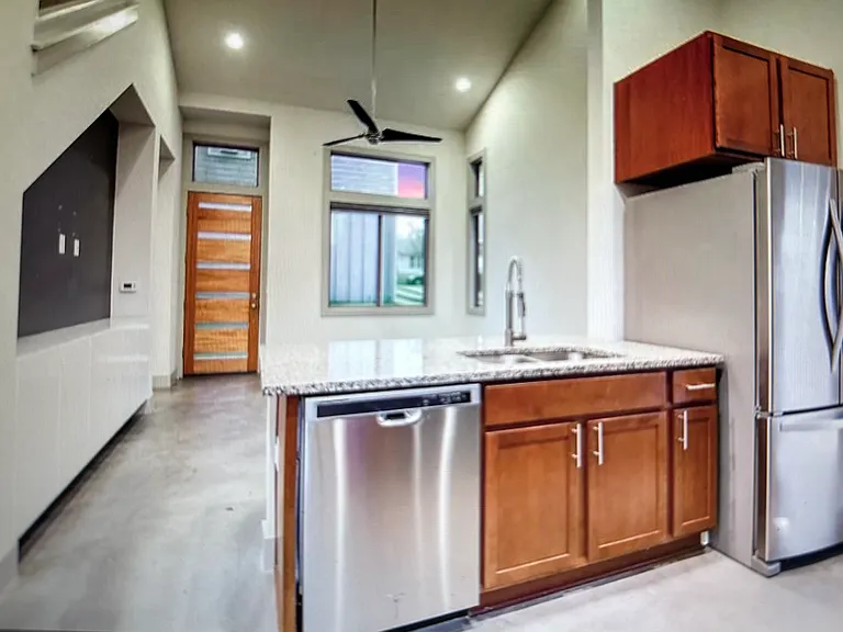 1805 Ulit Ave — Photo 6