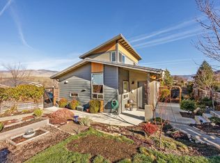 126 Dunn Cir, Ashland, OR 97520
