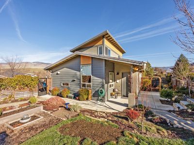 126 Dunn Cir, Ashland, OR, 97520