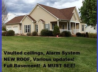 118 Oak Crest Cir, N Wilkesboro, NC 28659