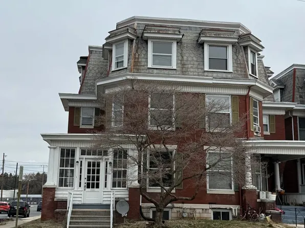 49 W Commerce St, Chambersburg, PA 17201