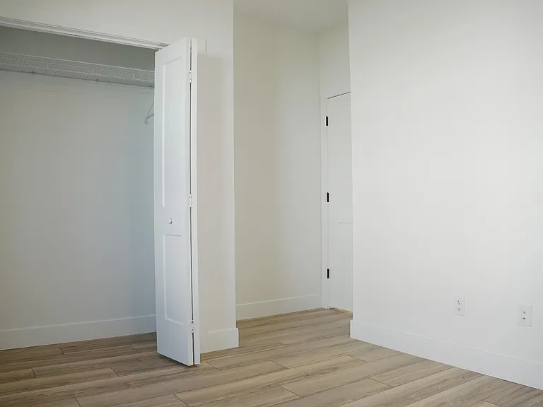 795 Kristin Dr — Photo 10