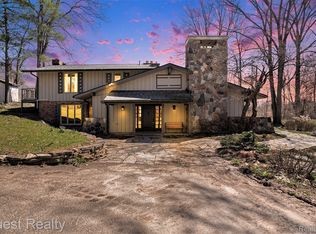 9170 Eagle Rd, Davisburg, MI 48350