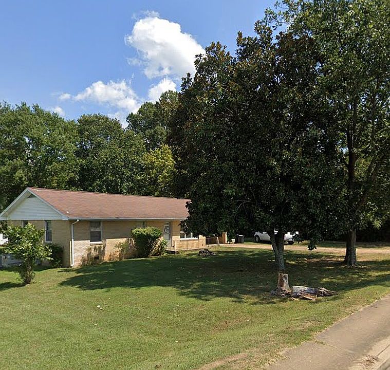 1st image of 1501 Mineral Wells Ave