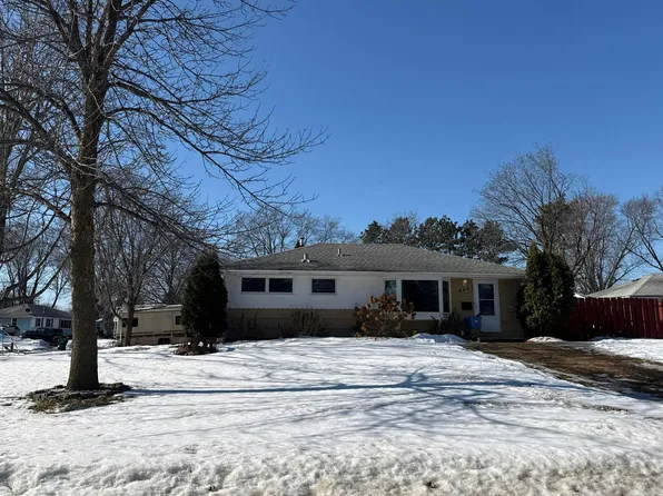 6401 Scott Ave N, Brooklyn Center, MN 55429