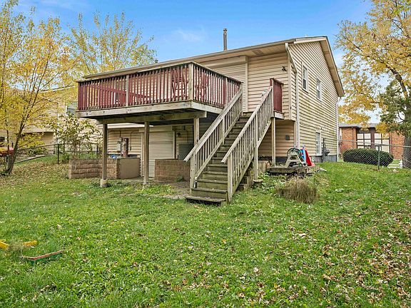 4th image of 21661 Peterson Ave