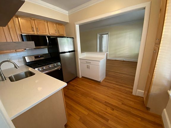 5th image of 712 Louise Ave APT 101