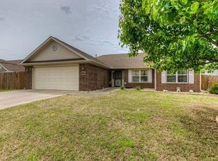 935 Todd Cir, Pea Ridge, AR 72751