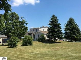 5765 E Traverse Hwy, Traverse City, MI 49684