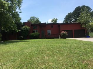 807 W Waugh St, Dalton, GA 30720