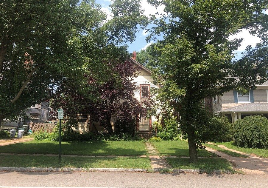 1st image of 49 Fairview Ave