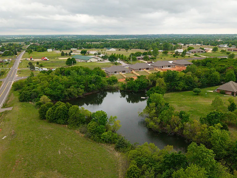 2298 E Sooner Rd — Photo 50