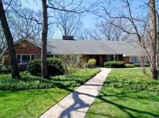 1333 Edgewood Ln, Northbrook, IL
