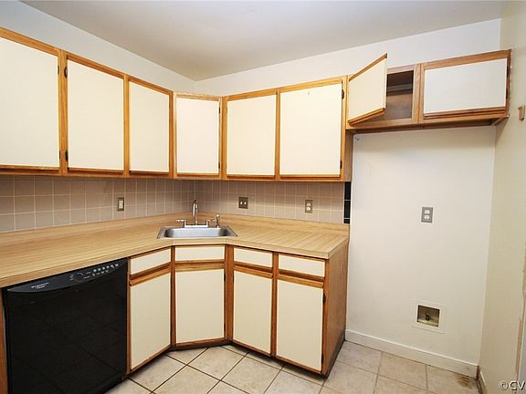 5th image of 33 Trotter Mill Close Unit 33