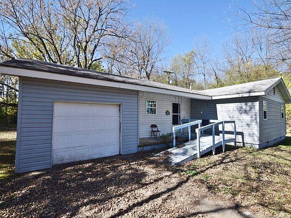 3rd image of 115 Shady Ln