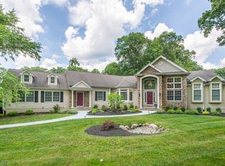 29 Kern Dr, Flanders, NJ 07836