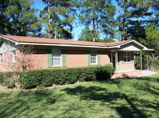 665 Cedar Dr, Ashburn, GA 31714