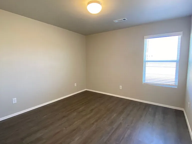 503A W Christopher Dr — Photo 11