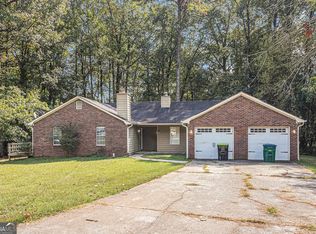 5913 Summerglen Ln, Atlanta, GA 30349