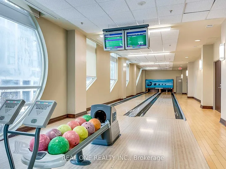 349 Rathburn Rd W #1611 — Photo 24