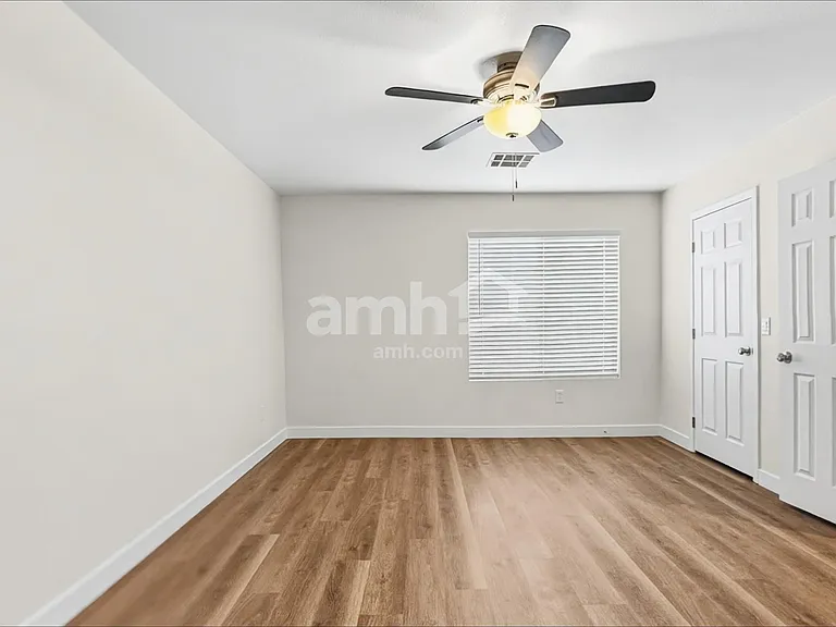 4071 E Abraham Ln — Photo 11