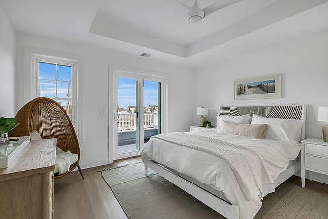916 Ocean Ave #WEEKLY PRICE — Photo 34