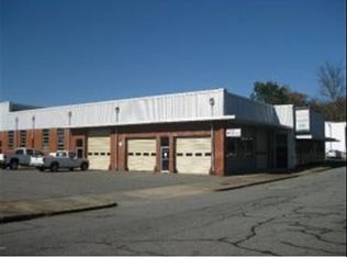 240 W 6th St, Burlington, NC 27215
