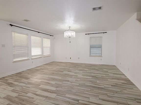 5th image of 15514 Satsuma Point Ct