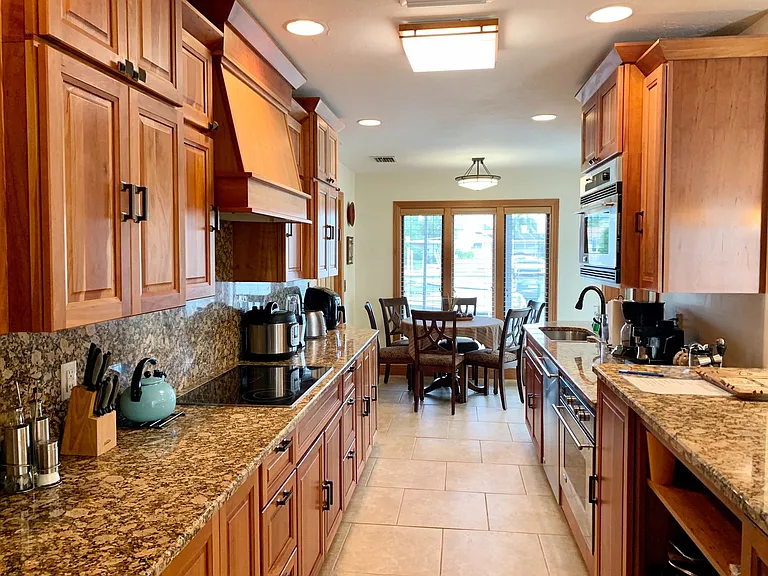 844 Pamela Dr — Photo 6