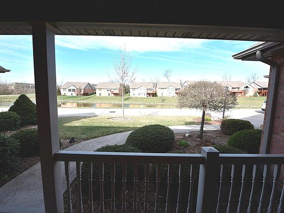 3rd image of 1162 Deerfield Cir #32