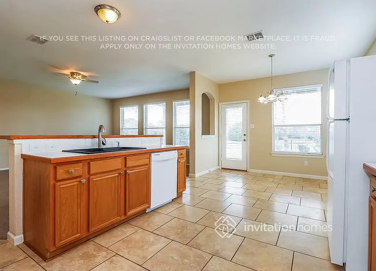5237 Bay View Dr — Photo 5