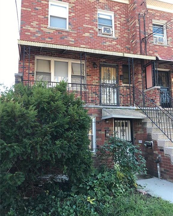 2nd image of 256 E 237th St