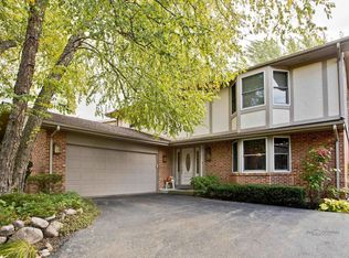 3521 Keenan Ln, Glenview, IL