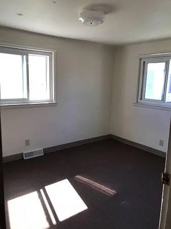 418 Cable St — Photo 12