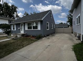 2906 C Ave NE, Cedar Rapids, IA 52402