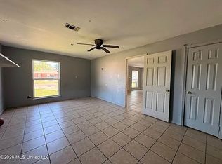 82 Holly Cir, Gulfport, MS 39501