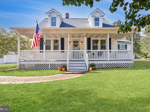 18145 Point Lookout Rd, Park Hall, MD 20667