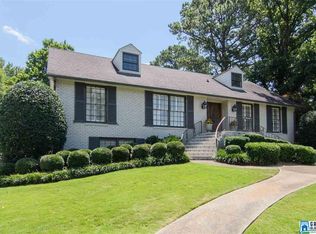 1225 Lincoya Dr, Vestavia Hills, AL 35216