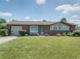 2412 Crums Ln, Jeffersonville, IN 47130