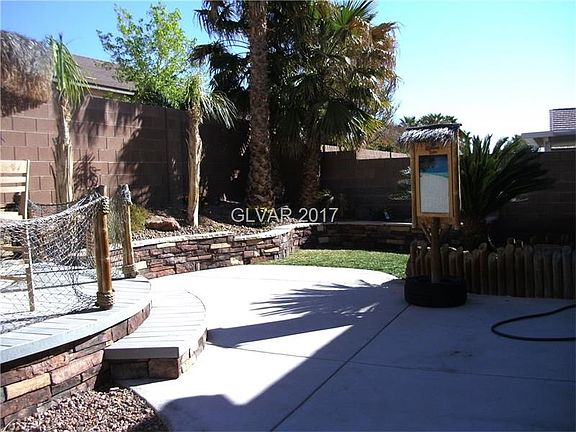 5th image of 10036 Lago De Coco Ave