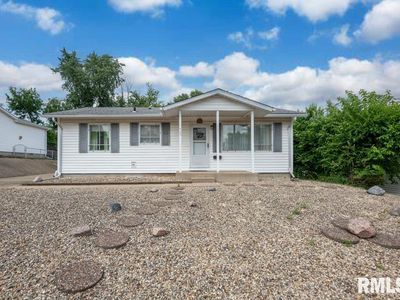 1425 Arthur St, Pekin, IL, 61554