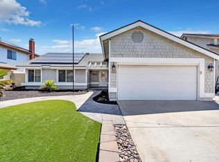 9569 Mavin Dr, Santee, CA 92071