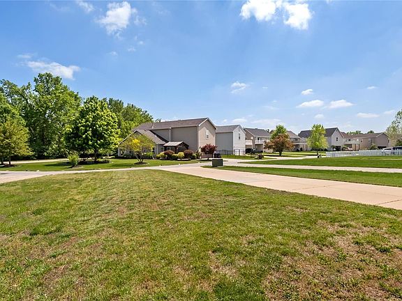 5th image of 468 Boardwalk Springs Pl