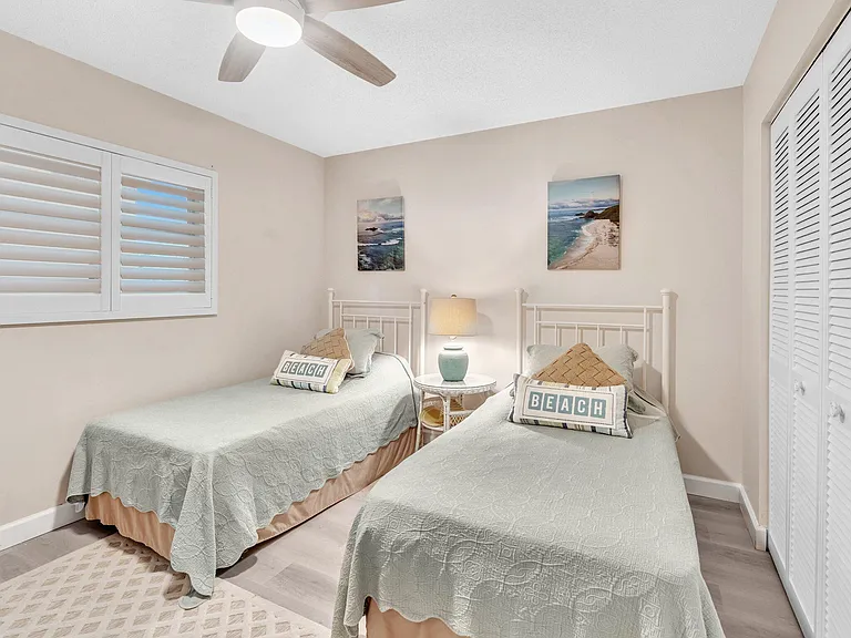 23249 Barwood Ln N #205 — Photo 17